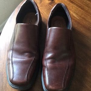 Men’s Ecco dress shoe